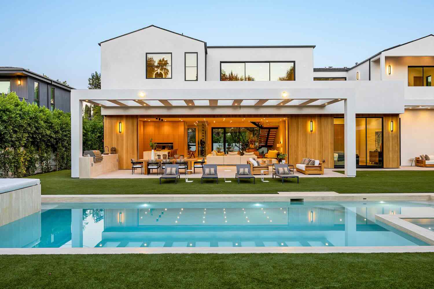 luxury outdoor kitchen design trends for Napa Valley Homes