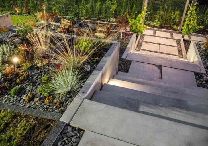 benefits-of-retaining-wall-designs-for-sloped-yards